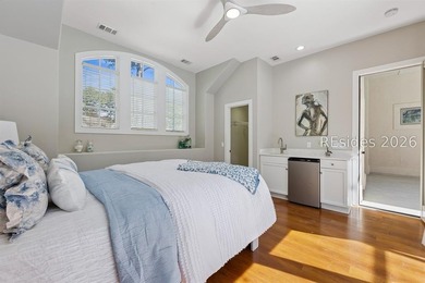 Move-in ready with a recently refinished pool. This beautifully - photo 48