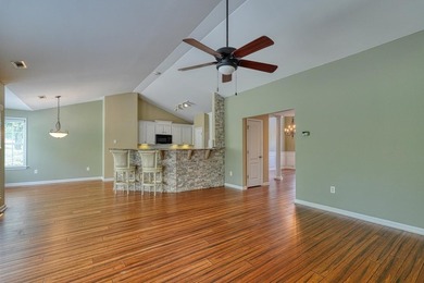 Welcome home to this beautifully maintained 3-bedroom, 2-bath - photo 7