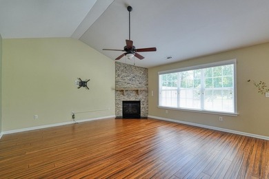 Welcome home to this beautifully maintained 3-bedroom, 2-bath - photo 10