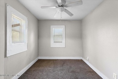 PRICED TO SELL, so bring us an offer! Contractor recently - photo 8