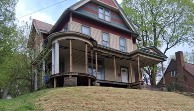 Opportunity knocks for an Investor or Owner Occupant. Nestled in - photo 23