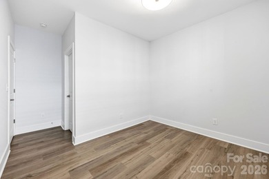 Welcome to easy living in this established 55+ community, now - photo 32