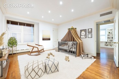 Prime location! Renovated, beautiful, expansive 3 Bedroom with - photo 6