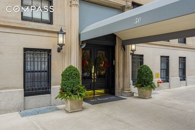 Prime location! Renovated, beautiful, expansive 3 Bedroom with - photo 7
