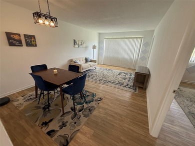 Beautiful one bedroom, one bathroom condo in Lauderhill East in - photo 1
