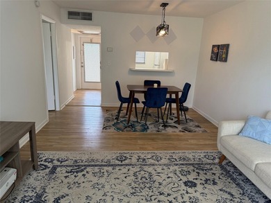 Beautiful one bedroom, one bathroom condo in Lauderhill East in - photo 3