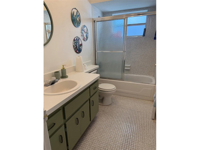 Beautiful one bedroom, one bathroom condo in Lauderhill East in - photo 8