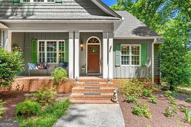 This charming Lake Hartwell home is the ultimate retreat for - photo 3