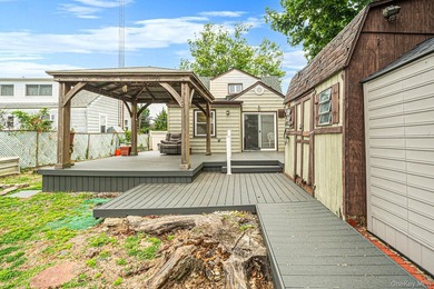Welcome to a home where comfort, character, and coastal charm - photo 23