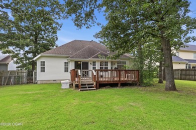 This 3-4 bedroom home with an open concept is located in - photo 35