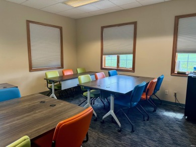 Fantastic office building with a great location on the north end