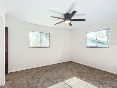 Amazing single family home less than 2 miles to UF!  Newer Roof - photo 8