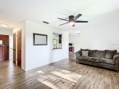 Amazing single family home less than 2 miles to UF!  Newer Roof - photo 9