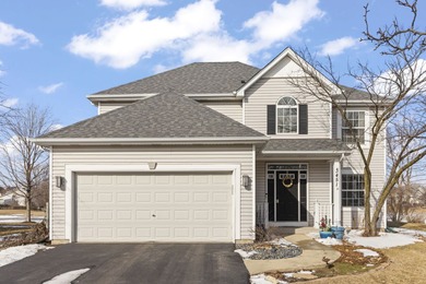 (private lake, pond, creek) Home For Sale in Naperville Illinois