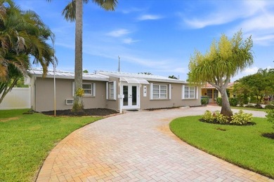 Experience year-round tropical oasis in this 1860-square-foot - photo 2