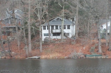 Lake Home For Sale in West Milford, New Jersey