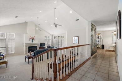 The ultimate space for hosting gatherings or relaxing in style - photo 7