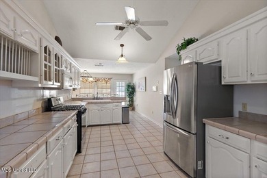The ultimate space for hosting gatherings or relaxing in style - photo 10