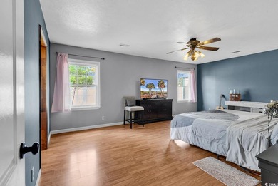 Investor Alert or Handy Homeowner Special! This spacious - photo 14