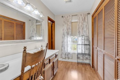 Investor Alert or Handy Homeowner Special! This spacious - photo 18