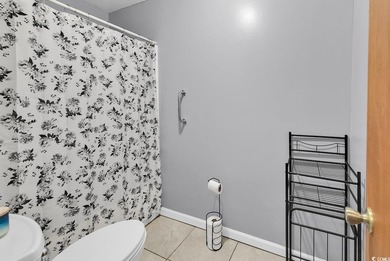 Investor Alert or Handy Homeowner Special! This spacious - photo 20