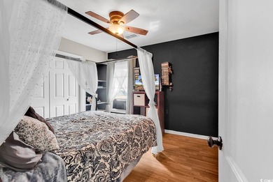 Investor Alert or Handy Homeowner Special! This spacious - photo 23
