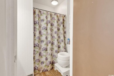 Investor Alert or Handy Homeowner Special! This spacious - photo 28