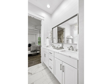 Welcome to a refined retreat where timeless elegance meets - photo 44