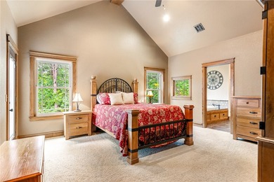 Close to Beaver Lake and Rocky Branch Marina, only 15 minutes to - photo 11