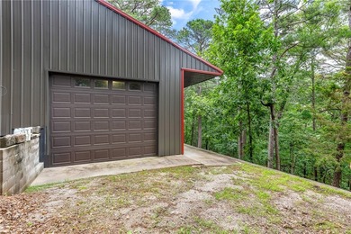 Close to Beaver Lake and Rocky Branch Marina, only 15 minutes to - photo 49