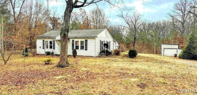 Lake Home For Sale in Centralia, Illinois