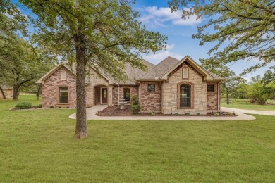 Amon Carter Lake Home For Sale in Bowie Texas