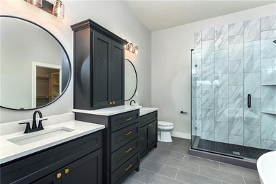 Two high-quality newly constructed 3BR2BA lake homes at Linn - photo 22