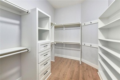 Two high-quality newly constructed 3BR2BA lake homes at Linn - photo 24