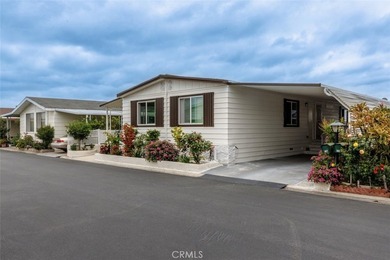 Beautifully remodeled and move-in ready mobile home located in - photo 1