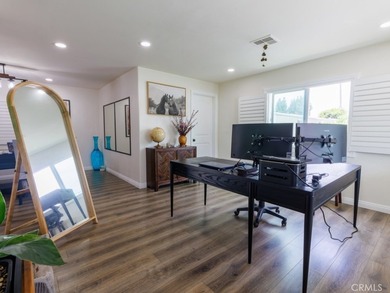 Beautifully remodeled and move-in ready mobile home located in - photo 7