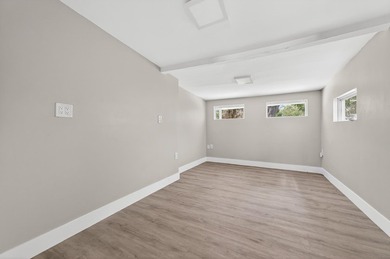Located in Fort Pierce's Historic District, this charming home - photo 6