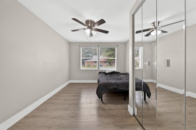 Located in Fort Pierce's Historic District, this charming home - photo 8