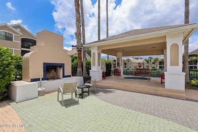 What a Belleza Beauty! This exceptional first-floor, waterfront - photo 37