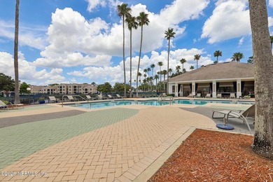 What a Belleza Beauty! This exceptional first-floor, waterfront - photo 40