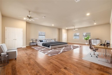 Lake Home For Sale in Gainesville, Texas