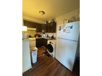 Investor Special! This 1-bedroom, 1-bath condo offers strong - photo 2