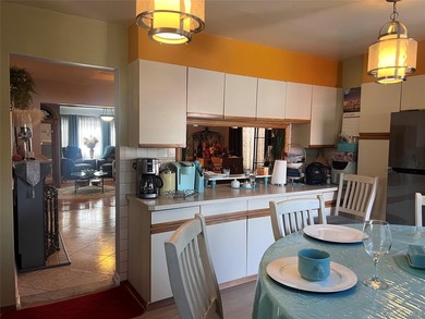 Well maintain three-bedroom house with a full finish attic as a - photo 12