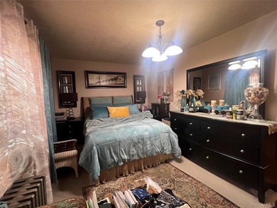 Well maintain three-bedroom house with a full finish attic as a - photo 20