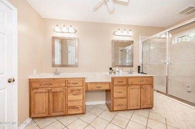 Beautiful home located in the heart of Woolmarket on a quiet Cul - photo 26