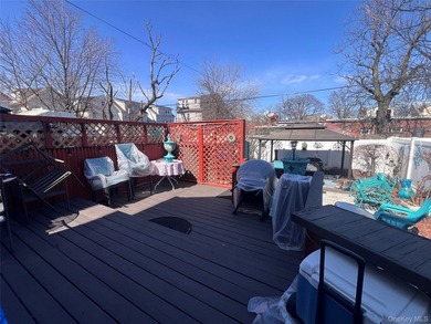 Well maintain three-bedroom house with a full finish attic as a - photo 31