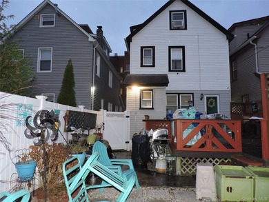 Well maintain three-bedroom house with a full finish attic as a - photo 34