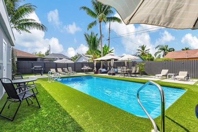 Stunning Beautiful Home Relaxing Patio and 2 cars Garage. This - photo 34