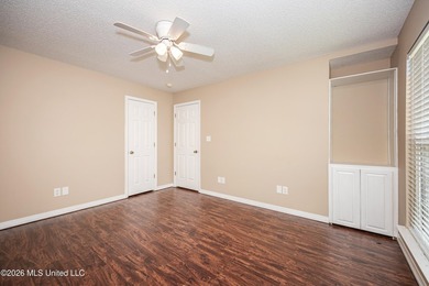Beautiful home located in the heart of Woolmarket on a quiet Cul - photo 35