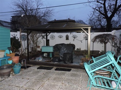 Well maintain three-bedroom house with a full finish attic as a - photo 36